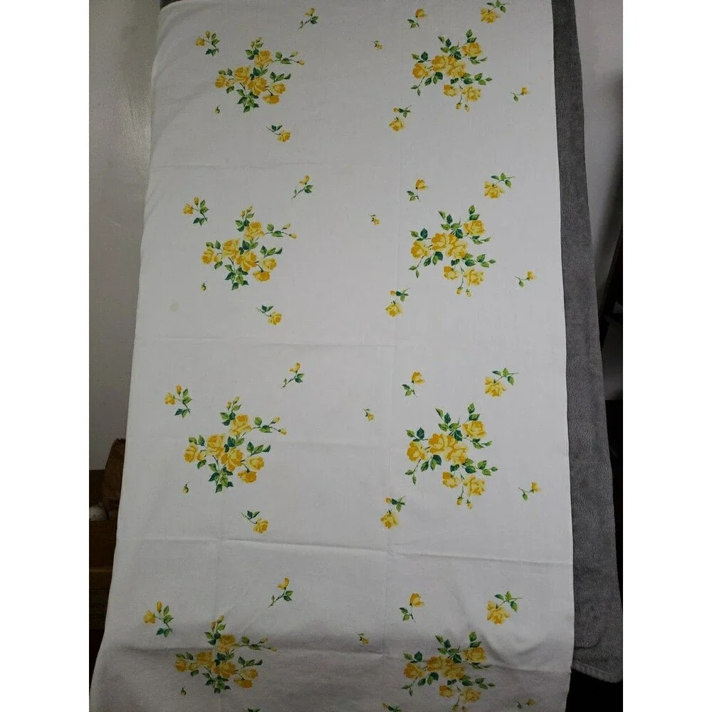 VTG Cloth Tablecloth Yellow Cabbage Rose Rectangle 54